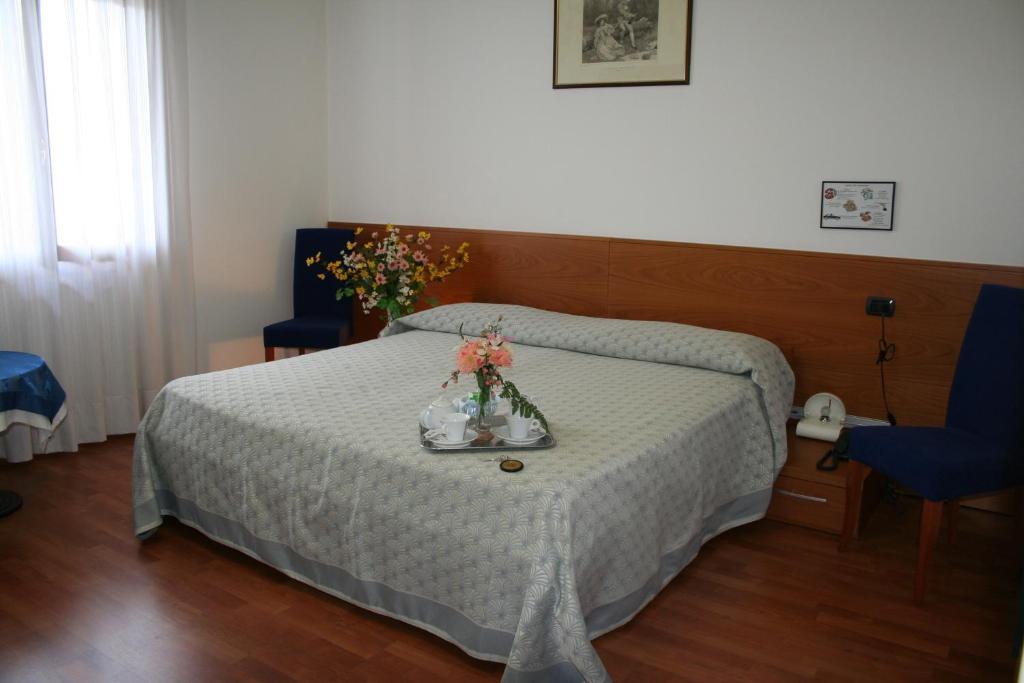 Rometta Hotel Cittadella Kültér fotó