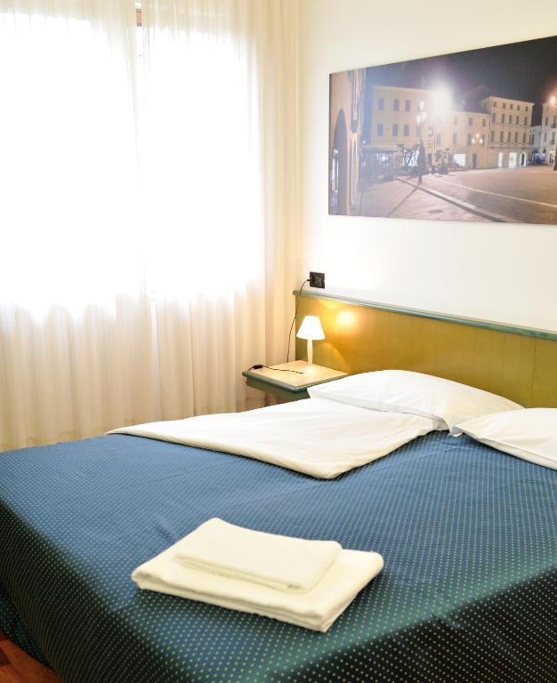 Rometta Hotel Cittadella Kültér fotó
