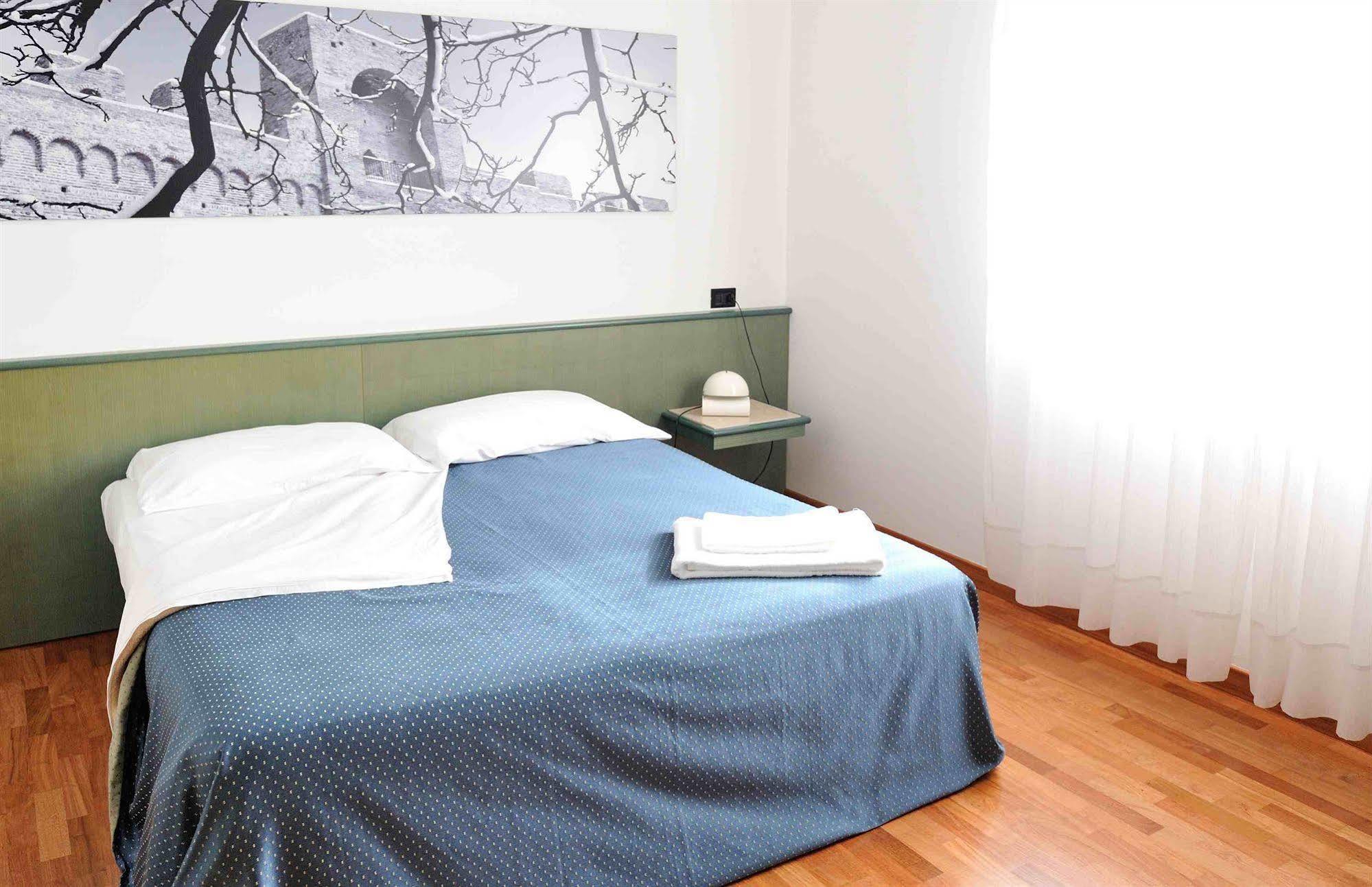 Rometta Hotel Cittadella Kültér fotó